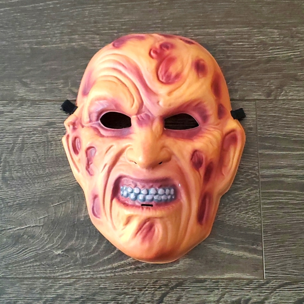 A Nightmare on Elm Street FREDDY KRUEGER Halloween Face Mask - Rubie's Plastic
